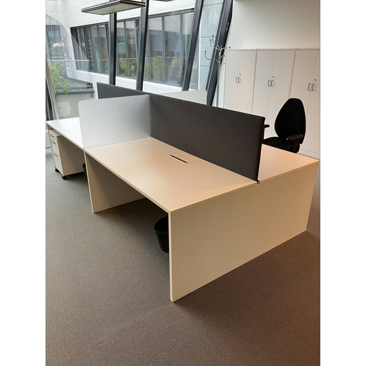 Komplett kontormodul med absorbent, skillevegg i frostet plexi