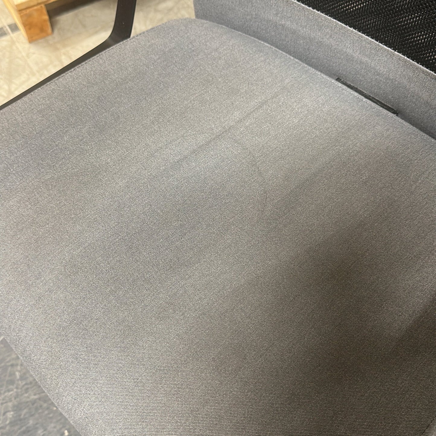 Markus kontorstol fra IKEA i grå