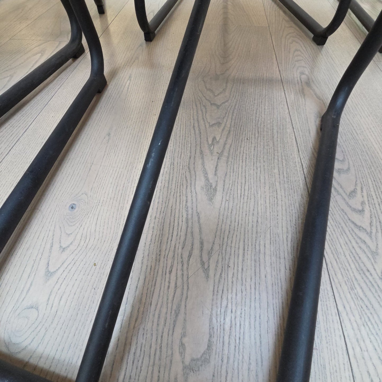 Add barstol fra Lammhults i svart