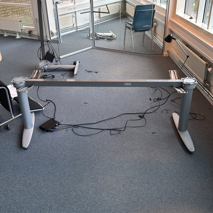 (176x70) Kinnarps el hev/senk i grå