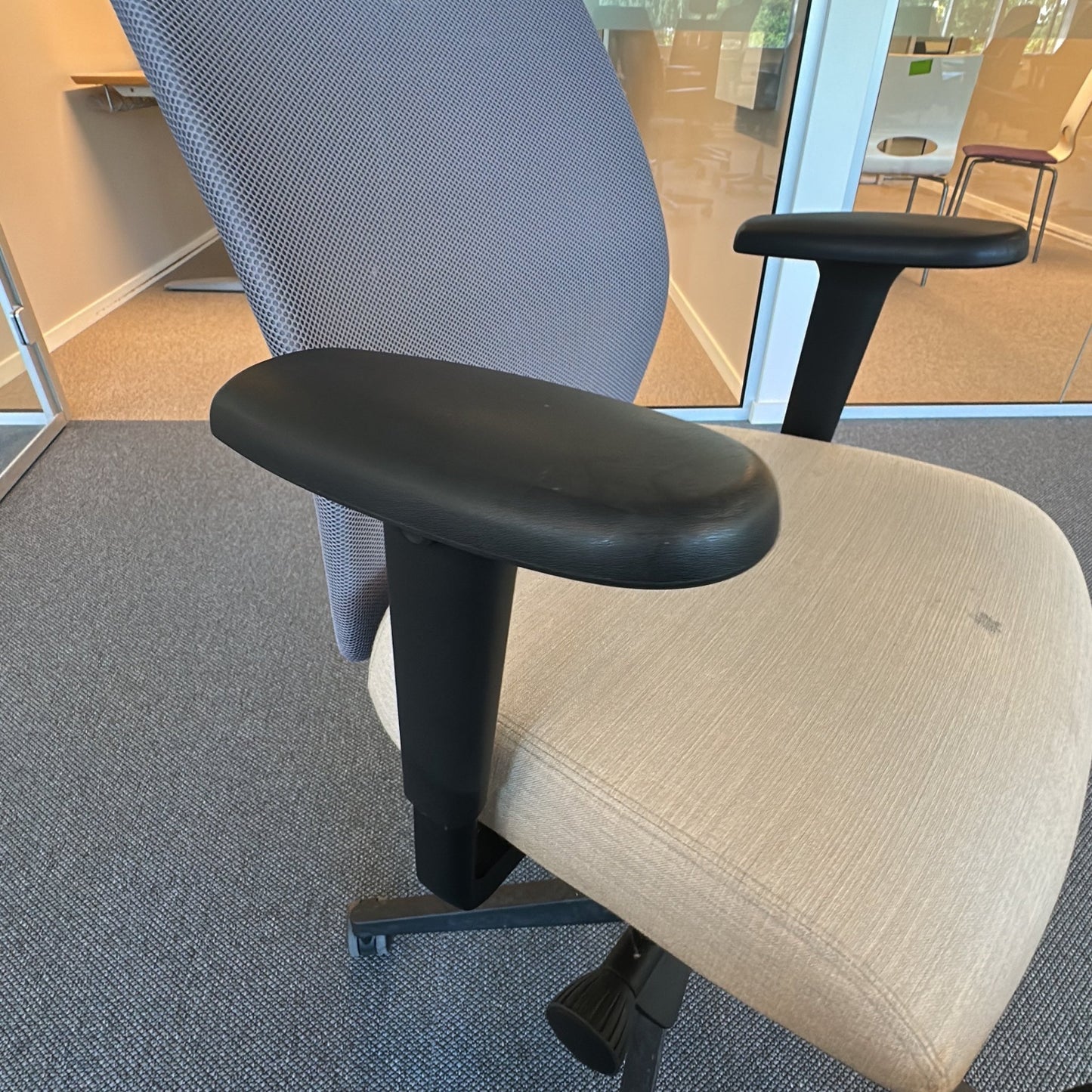 Soul kontorstol fra SAVO i beige