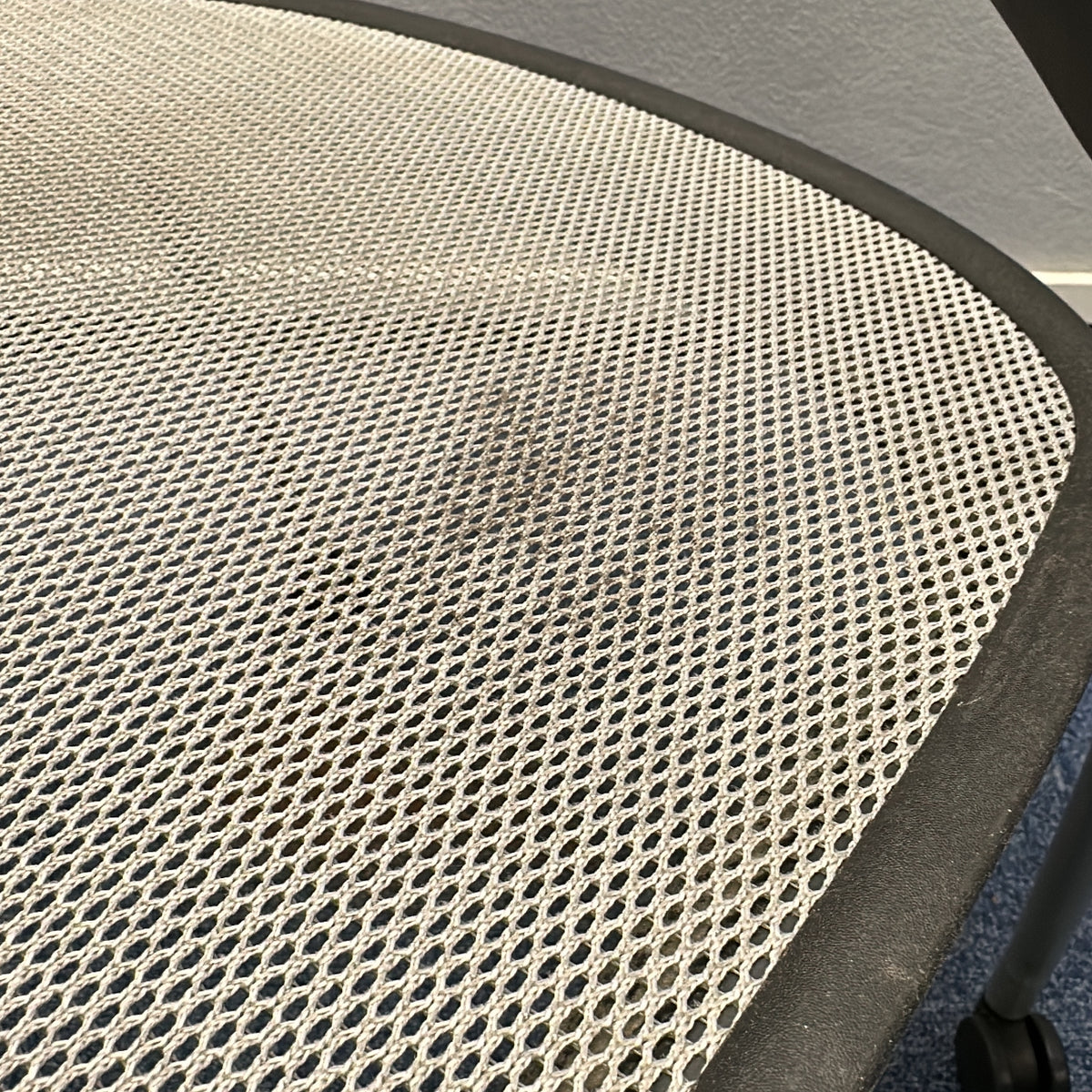 Caper stablestol fra Herman Miller i grå, hjul
