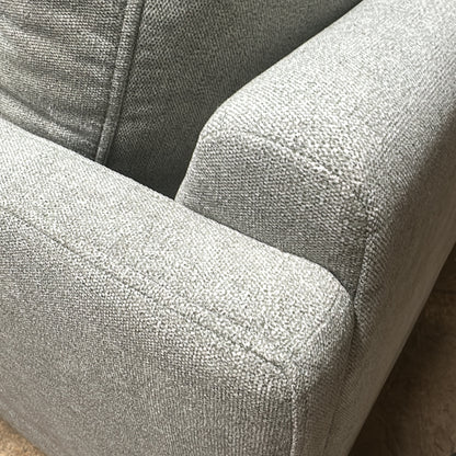 Andorra Sofa fra ARTWOOD i lys grå, velur