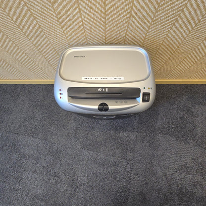 Makuleringsmaskin fra Fellowes i svart