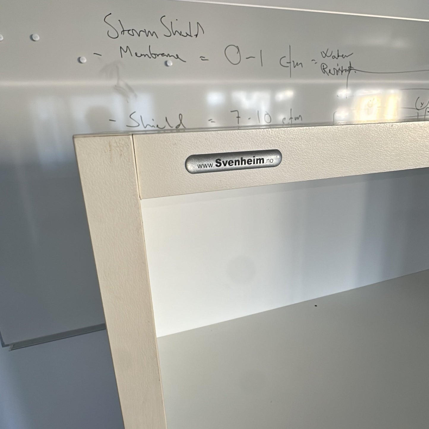 (80x40x166) Svenheim skap i hvit