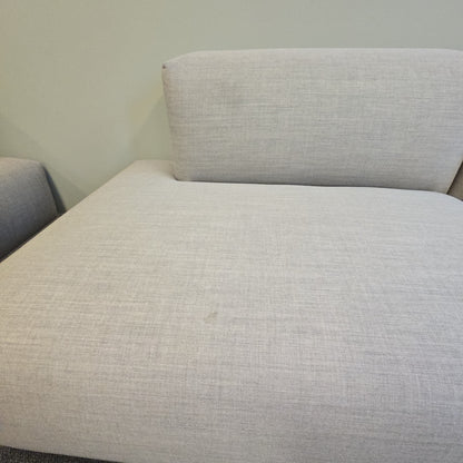 Connect Hjørnesofa fra Muuto i lys grå, åpen ende venstre
