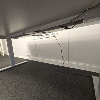 (180x90) IDT skrivebord i hvit, skinnbrett