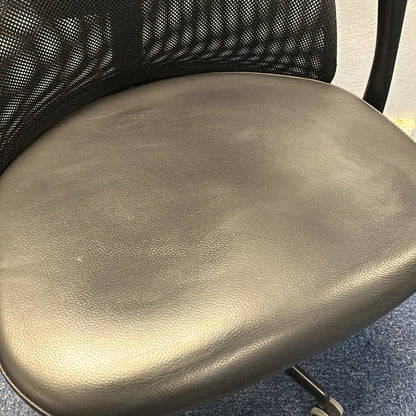 JÄRVFJÄLLET kontorstol fra IKEA i svart