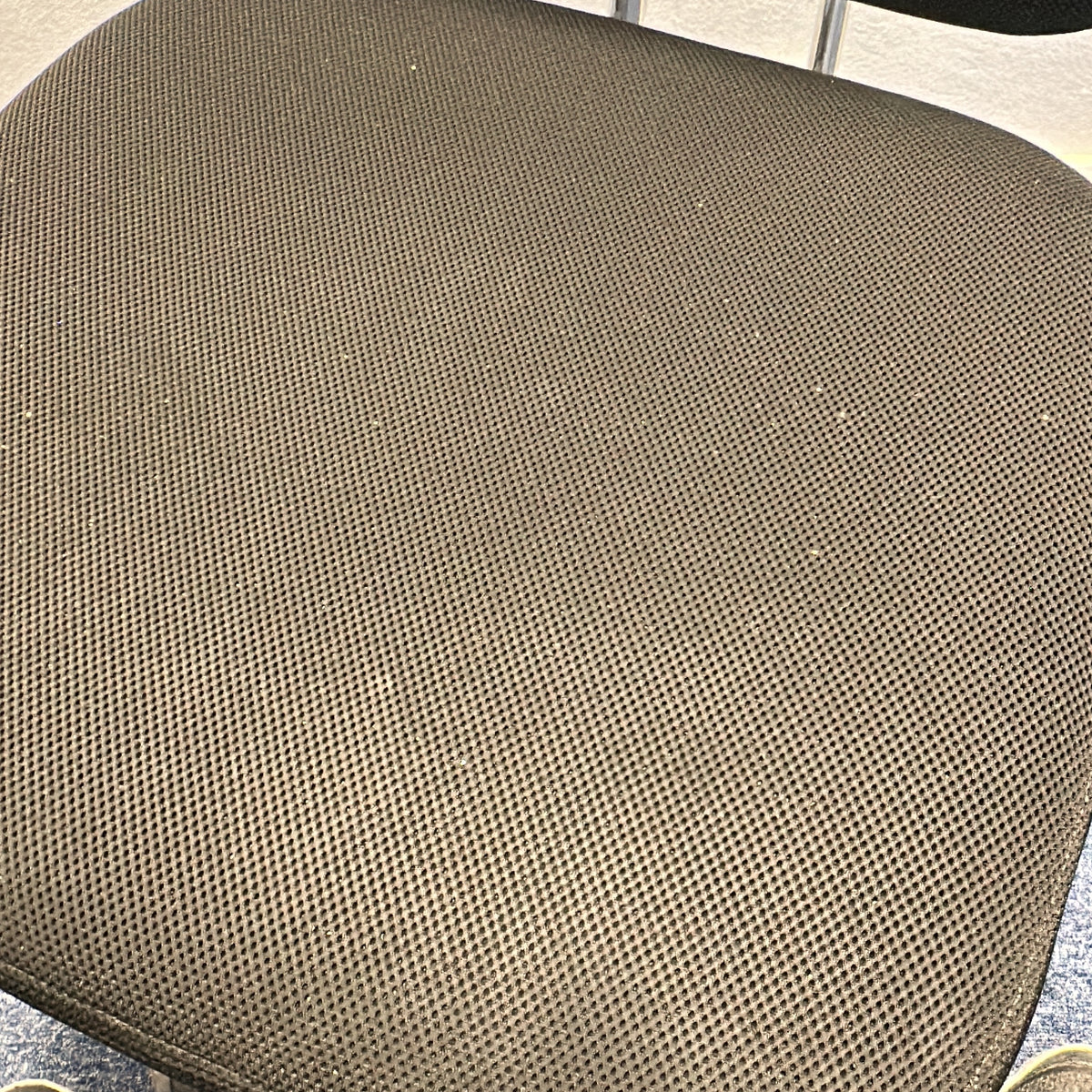 HLN kontorstol fra Vitra i svart