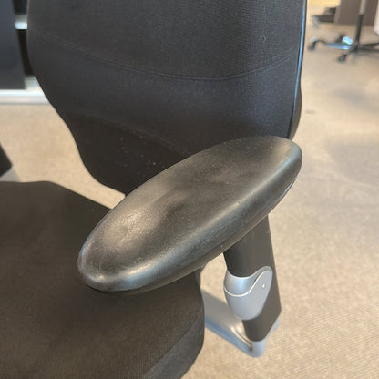 Extend 120/Large kontorstol fra RH Logic i svart