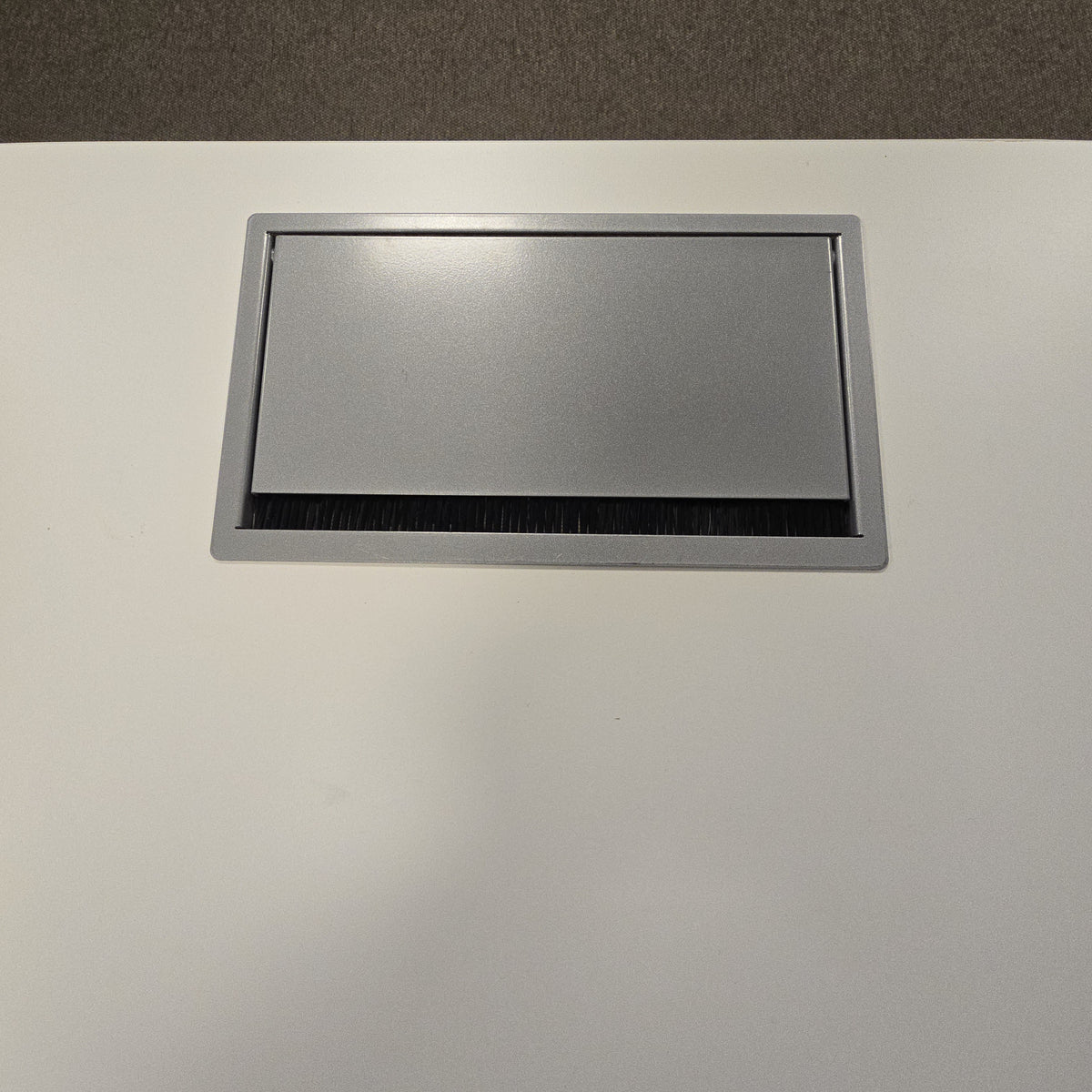 (120x80) Kinnarps Oberon hev/senk-bord i hvit, elektrisk