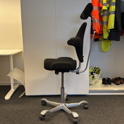 Capisco 8107 kontorstol fra HÅG i svart