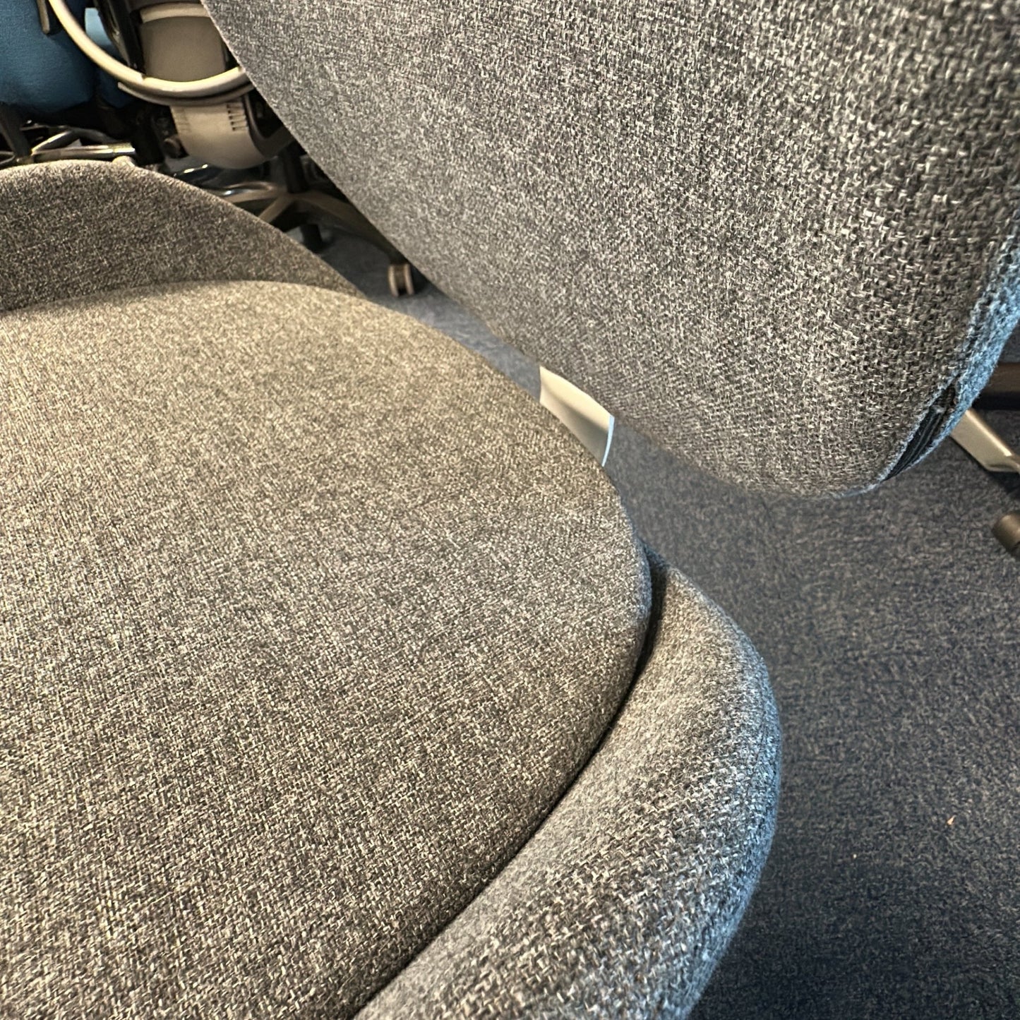 HATTEFJÄLL kontorstol fra IKEA i grå