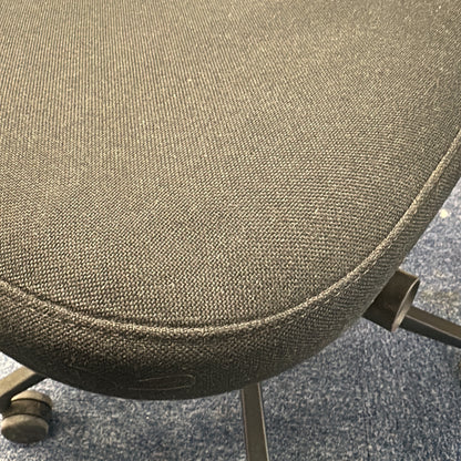 ID Mesh kontorstol fra Vitra i svart, høy rygg