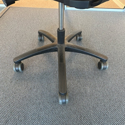 Kontorstol fra Secundo i svart