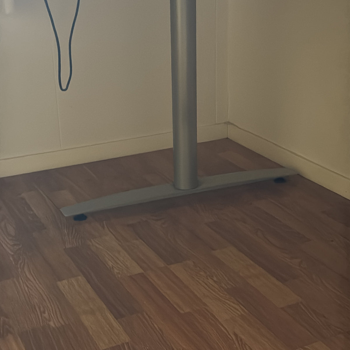 (148x198) hjørneskrivebord i grå