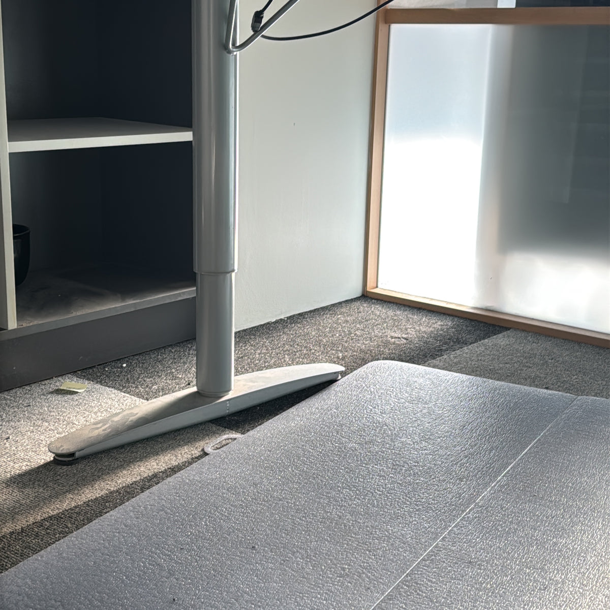 (155x70) Linak skrivebord i grå
