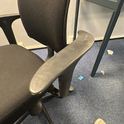 H05 kontorstol fra HÅG i svart