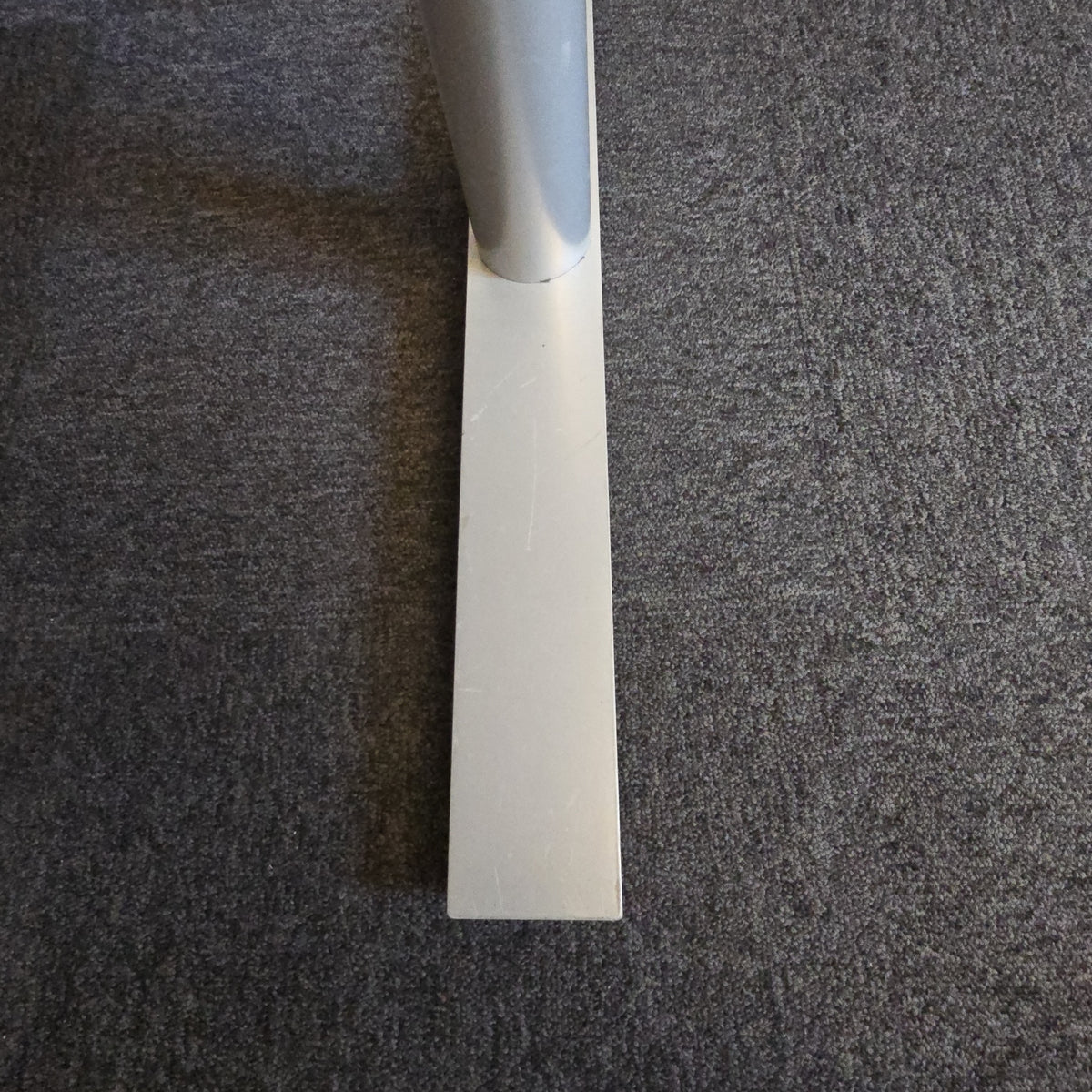 (200x100) Switch møtebord i hvit, tønneformet plate