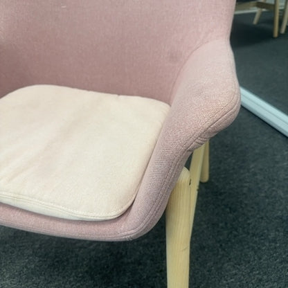 VEDBO Lenestol fra IKEA i rosa