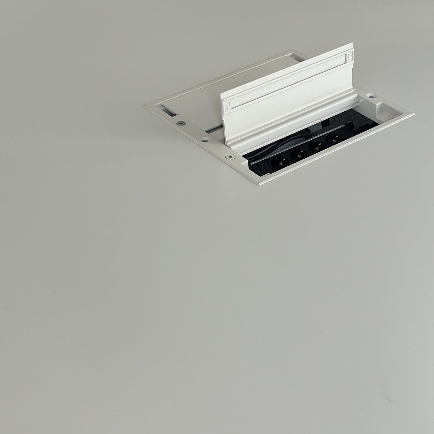 (420x160) Vitra WorKit møteromsbord i hvit