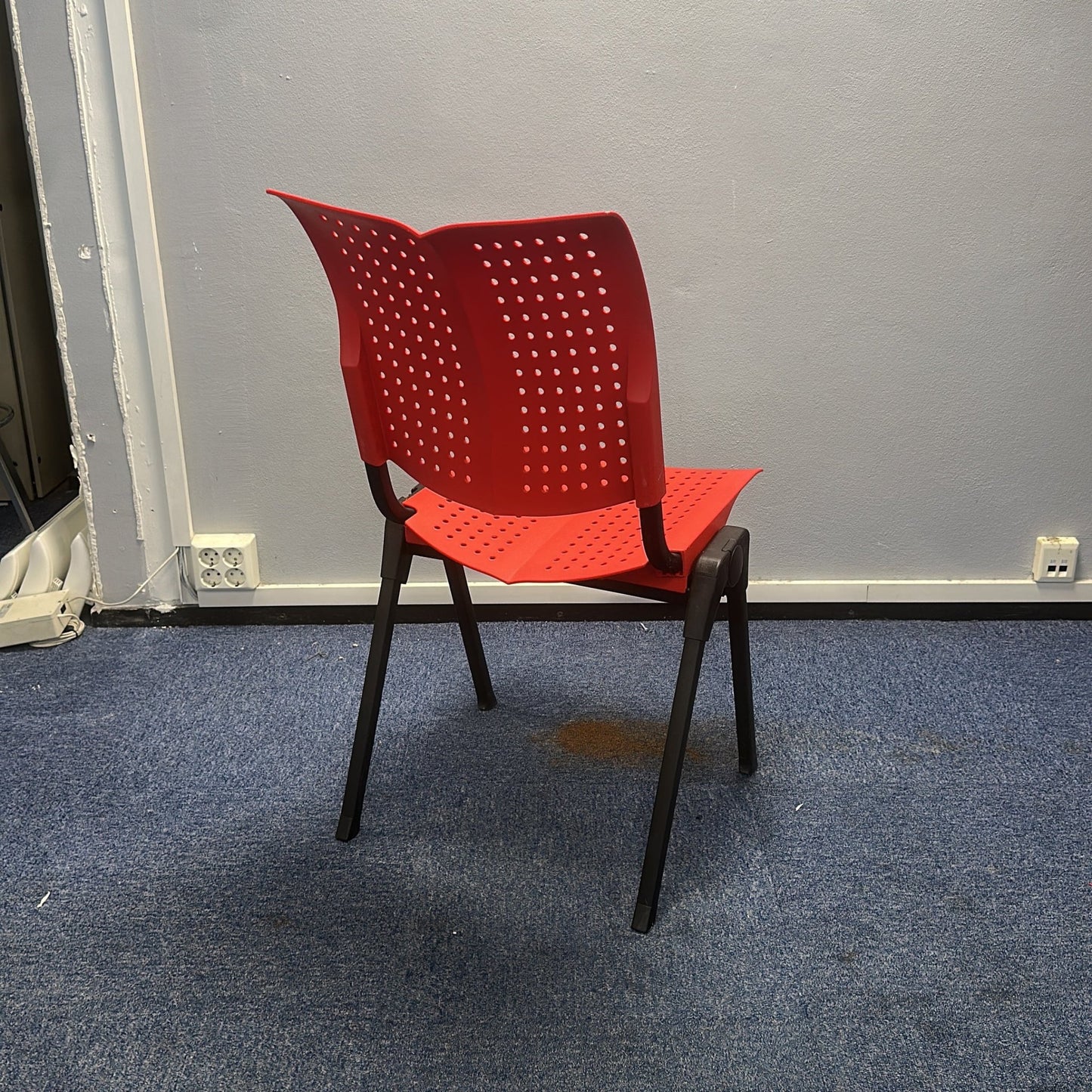 Conventio W 9811 møtestol fra HÅG i rød