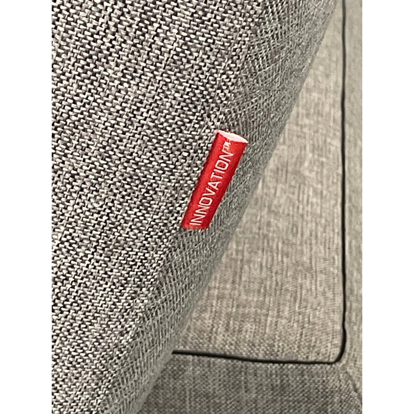 Sovesofa fra Innovation i lys grå