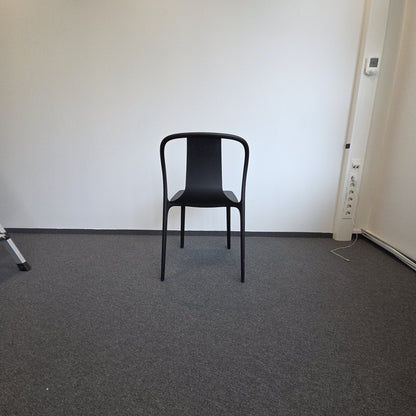 Belleville stol fra Vitra