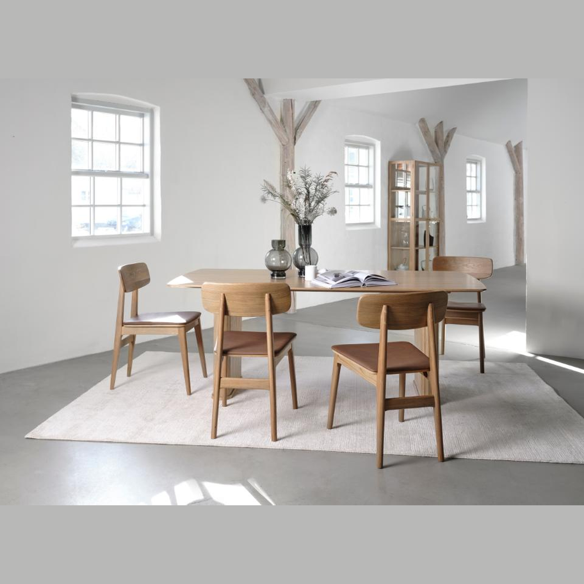 Fiola Boatshape Spisebord