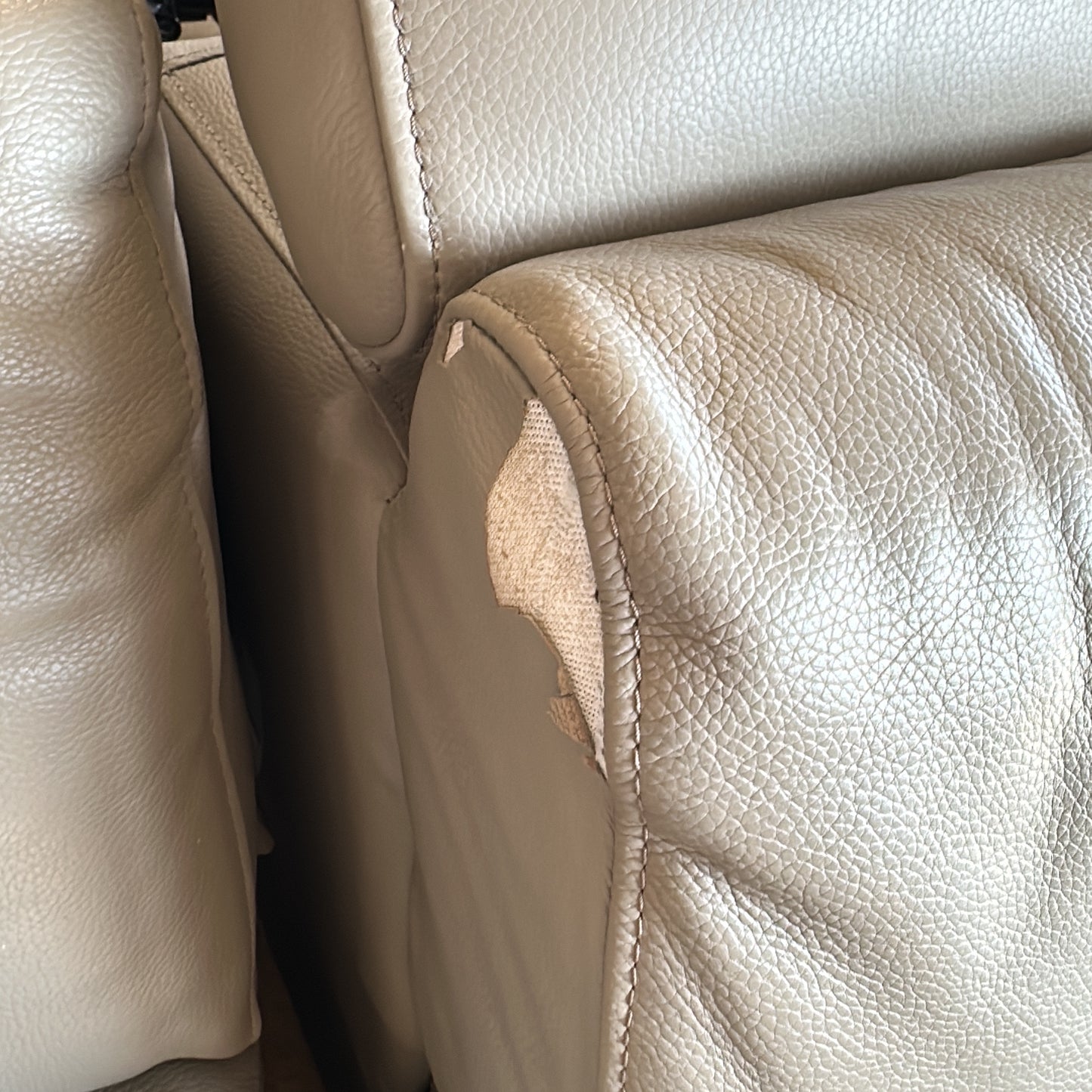 Monaco Hjørnesofa fra A-Møbler i beige