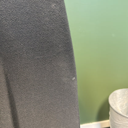 Kontorstol fra Interstuhl i grå, hjul