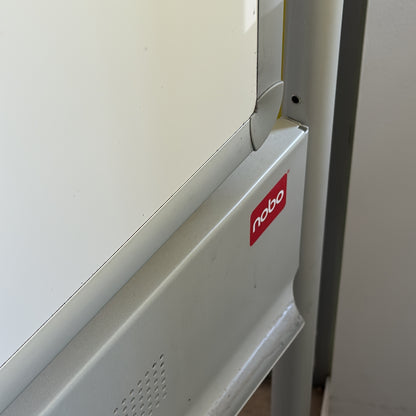 Whiteboard fra Nobo i hvit