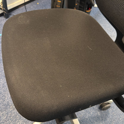 Reply kontorstol fra Steelcase i svart