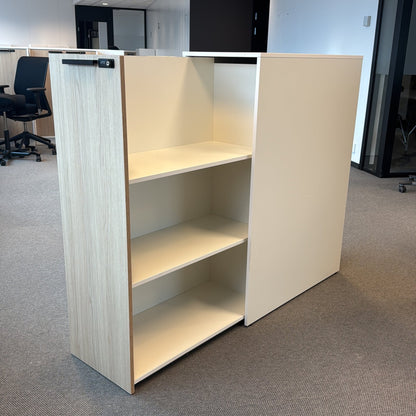 (40x83x113,5) skap i lyst tre