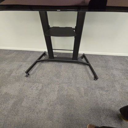 Samsung UE75H6475SUXXE tV, med mobilt stativ på hjul
