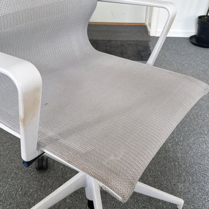 Physix møtestol fra Vitra i hvit