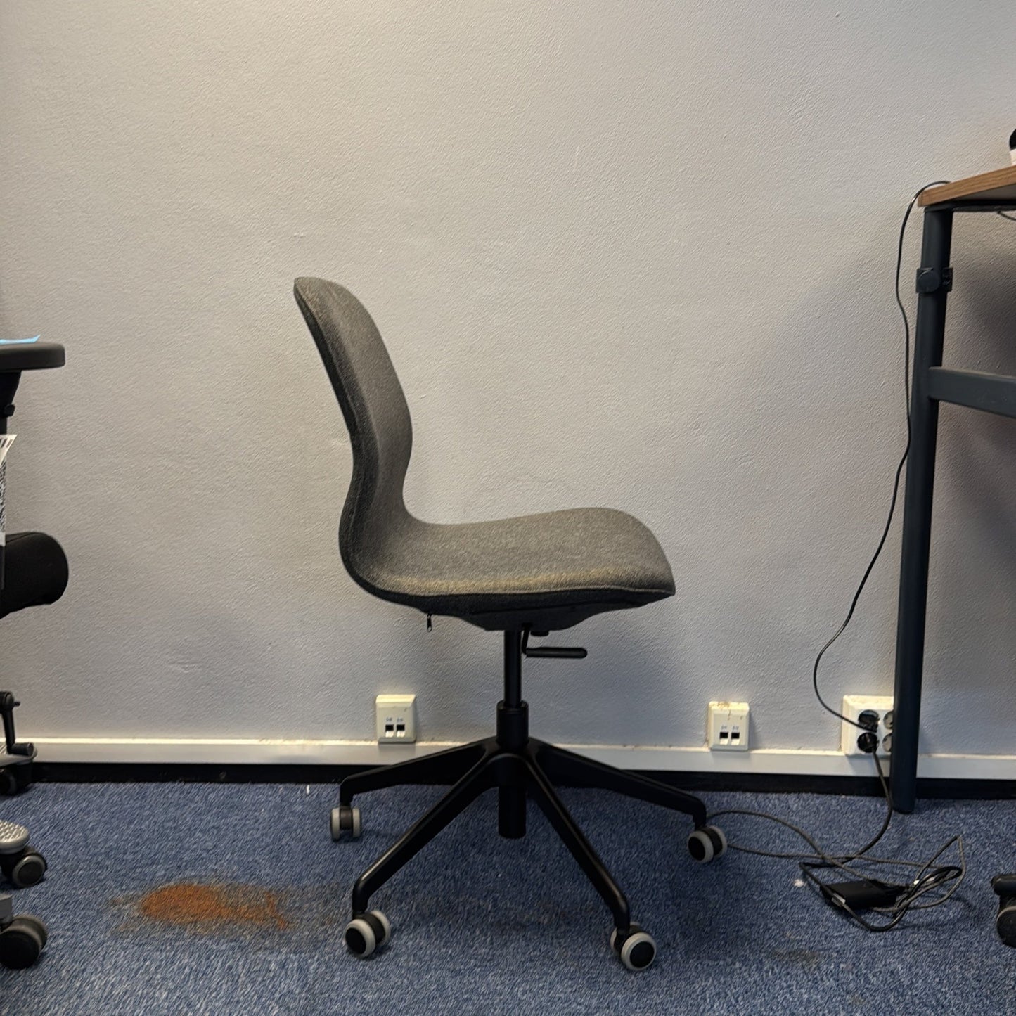 LÅNGFJÄLL kontorstol fra IKEA i grå