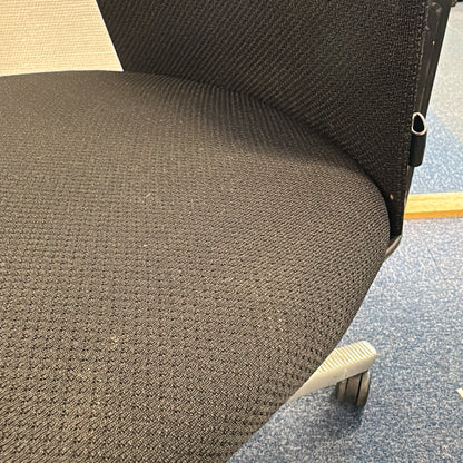 Futu kontorstol fra HÅG i svart, uten armlener