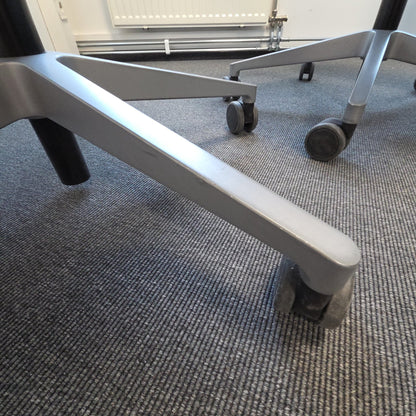 Think kontorstol fra Steelcase i hvit