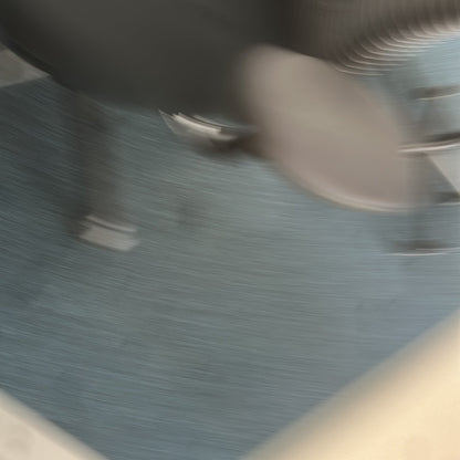 T-Chair kontorstol fra Vitra i svart