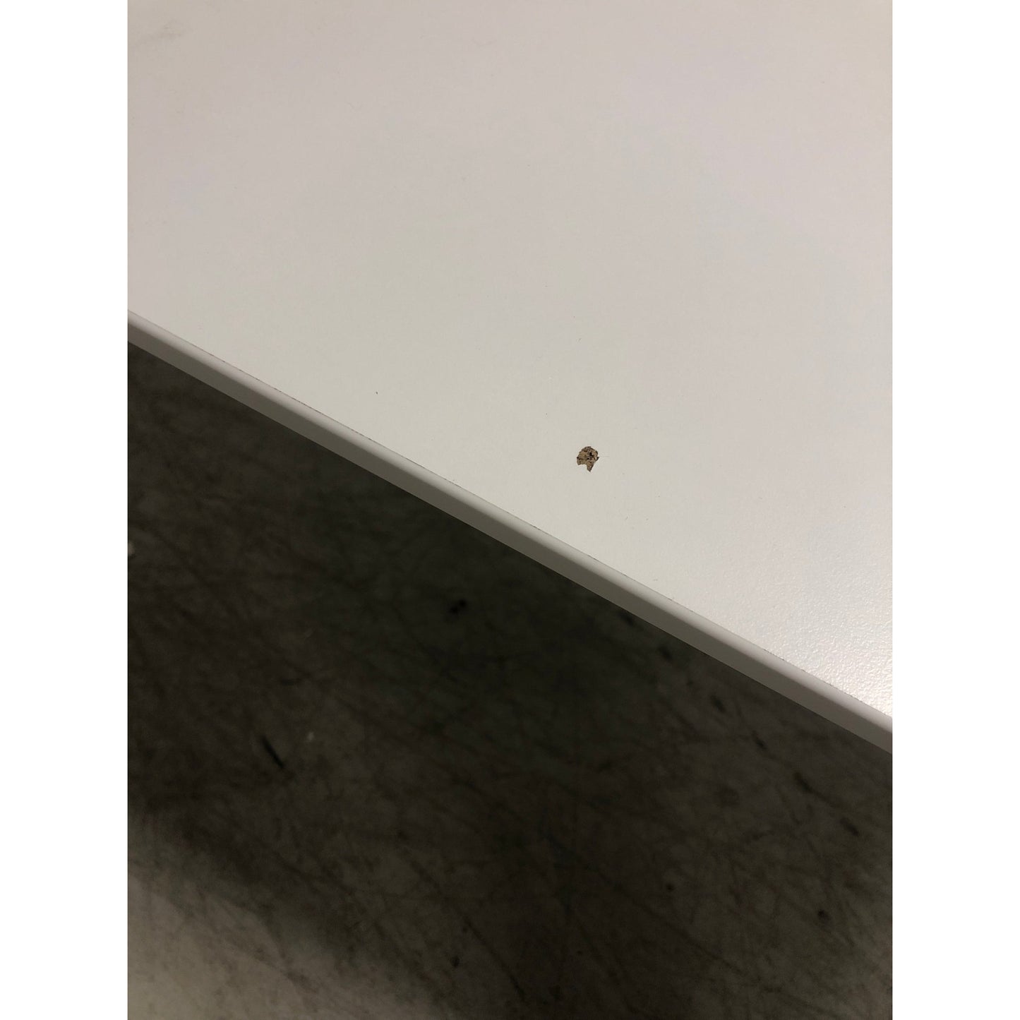 (160x80) IKEA Bekant skrivebord i hvit