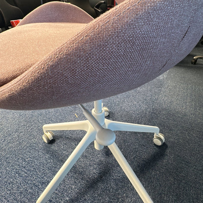 HATTEFJÄLL kontorstol fra IKEA i rosa