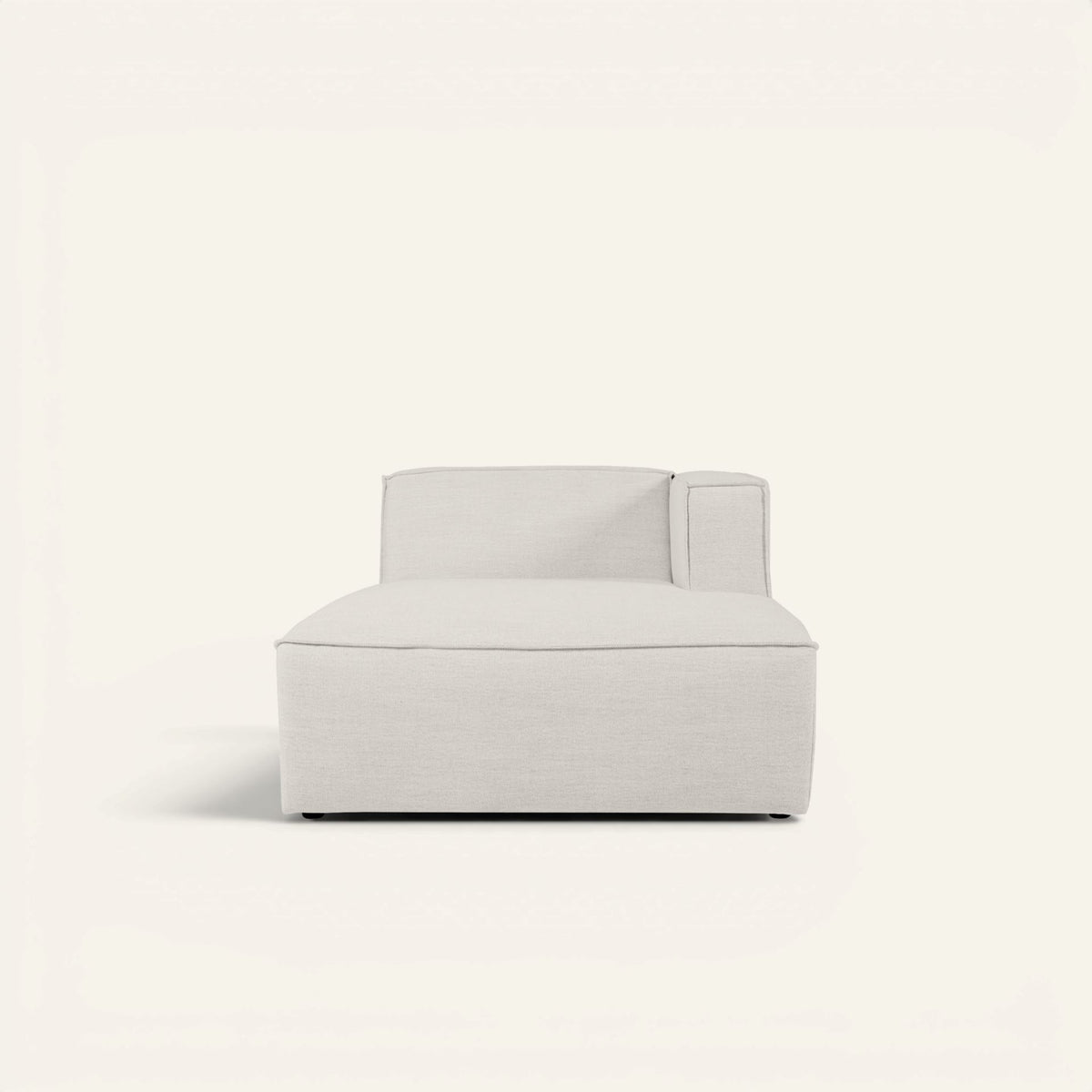 Isa Sjeselongsofa fra Forms & Objects i beige