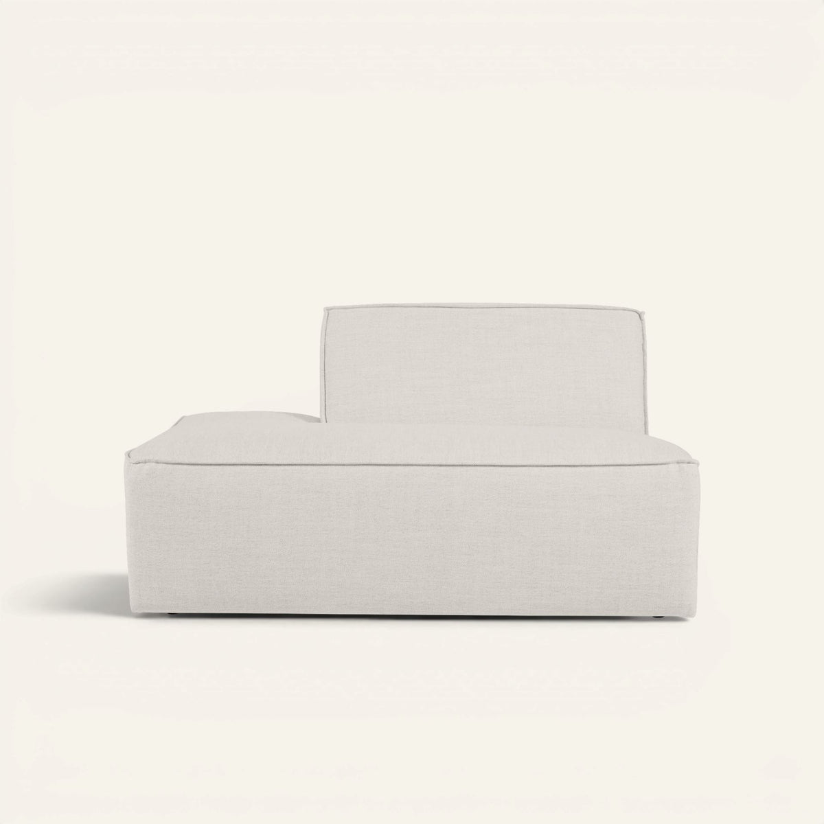 Isa Modulsofa fra Forms & Objects i beige, åpen ende venstre