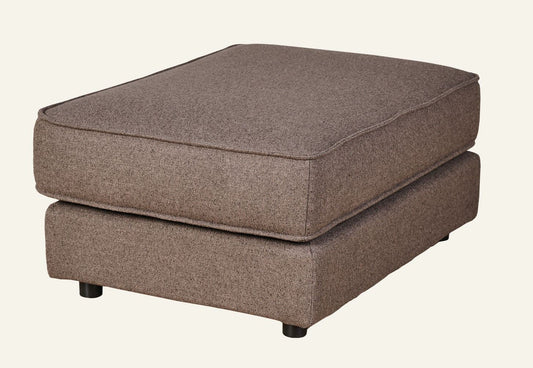 Olivia ottoman fra Forms & Objects i brun, stofftrekk