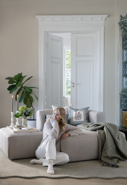 Juno modul fra Kid i beige, puff/sittemodul uten rygg