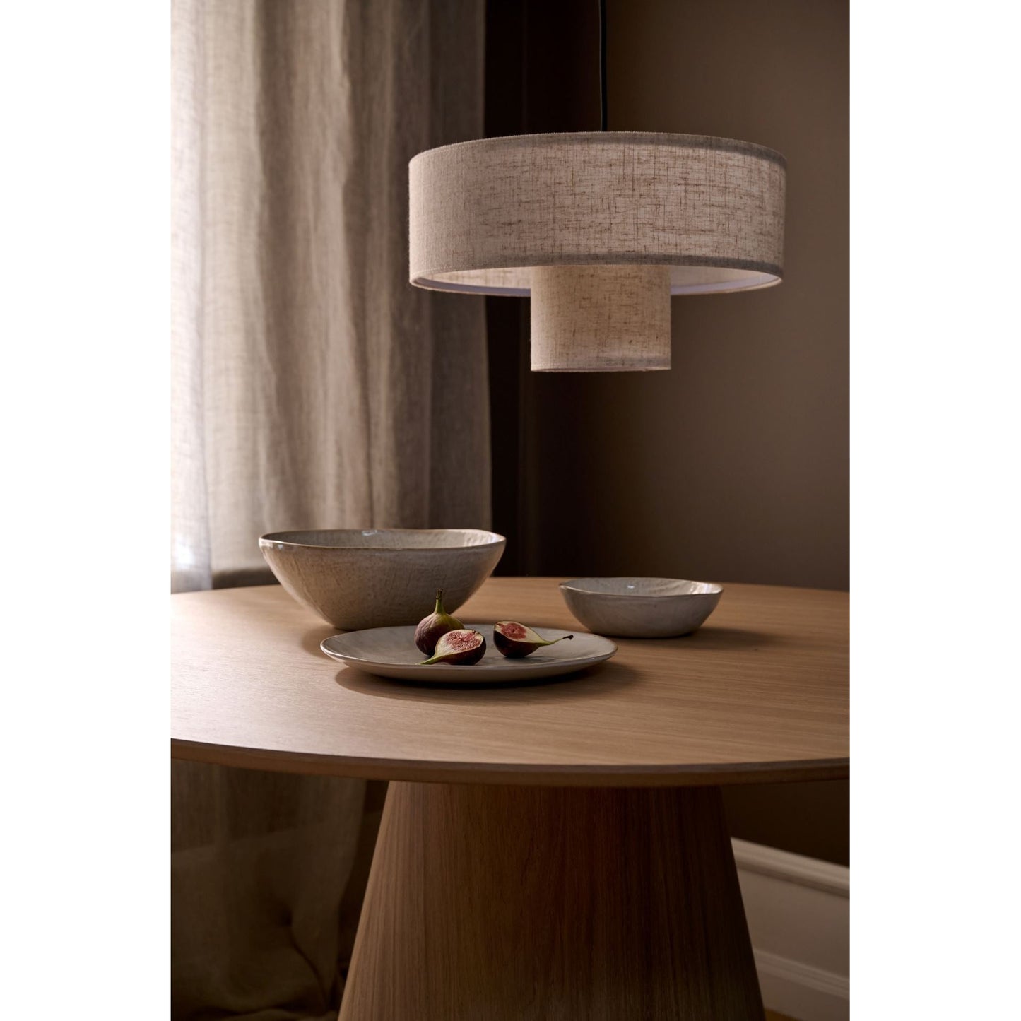 Maia spisebord fra Kid, 120x120 cm, natur