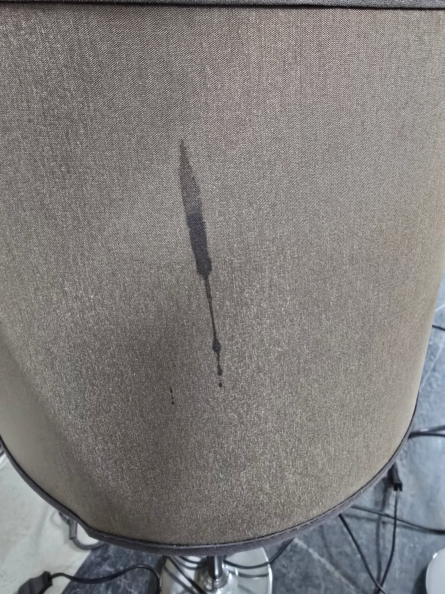 Bordlampe m/brun skjerm