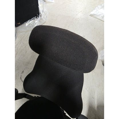 Mereo 220 kontorstol fra RH, svart