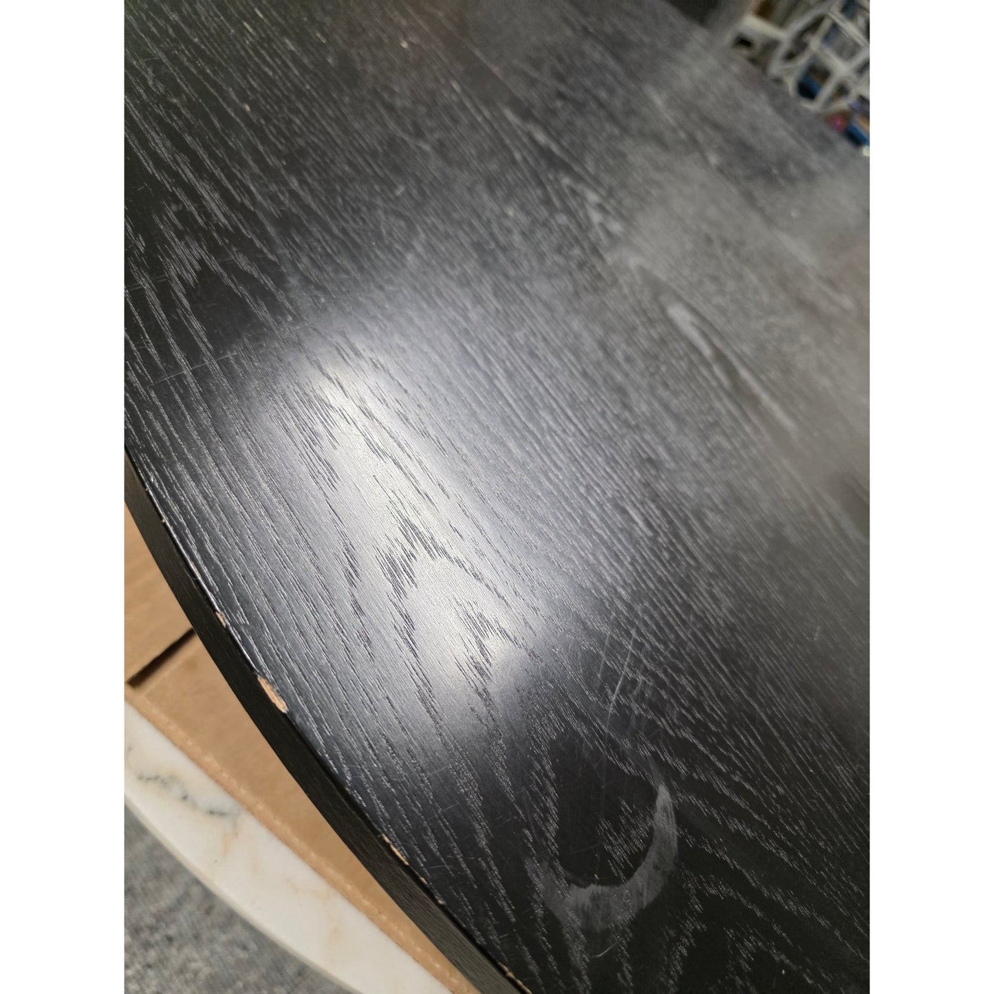 Fiola stuebord fra A-Møbler, svart eik, Ø45 cm